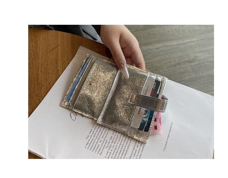 Exquisite 2025 Genuine Leather Women's Anti-Magnetic Card Holder, Slim & High-End Design.