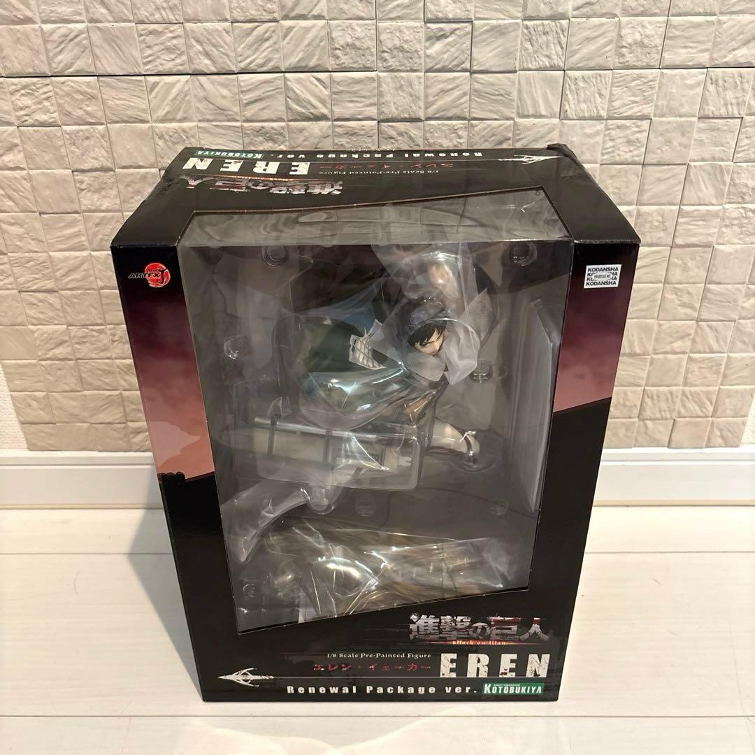 

[USED] Attack on Titan figure