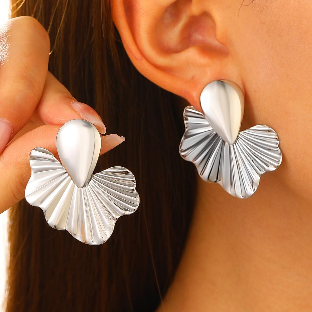 High Quality Style Sense Flower Big Earrings Female Internet Celebrity Sweet Stud Earrings Personality Exaggerated Water Drop Fan Earrings