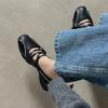 Design sense Internet celebrity women's shoes 2025 autumn new niche with skirt Korean version retro shallow mouth Mary Jane single shoes