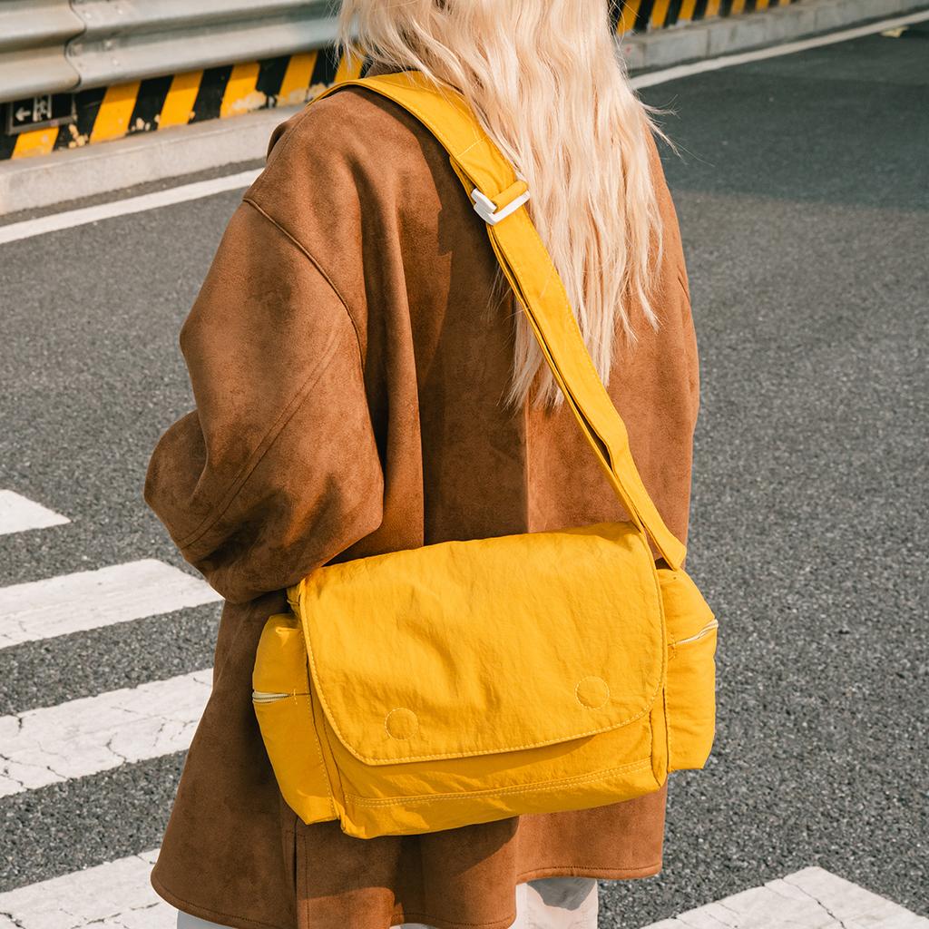 Women's Casual Nylon Crossbody Bag Lightweight Large Capacity Shoulder Bag Messenger Bag for Daily Work School Travel Solid Color Simple Style