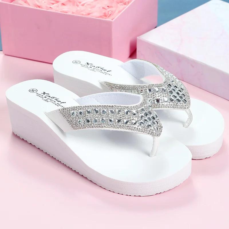 Mode Damen Sommer Sandalen Pailletten Strand Weibliche Flip Flops Damen Hausschuhe Hohe Absätze Schuhe Für Frauen 2025 Plateau Keilabsatz Hausschuhe