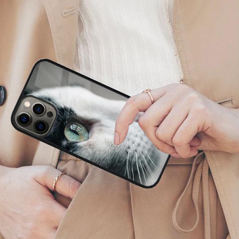 Cat Staring Eye Magnetic Phone Case For APPLE iPhone 17 Air 16 14 13 12 Pro Max 15 Plus Wireless Charge With MagSafe Cover