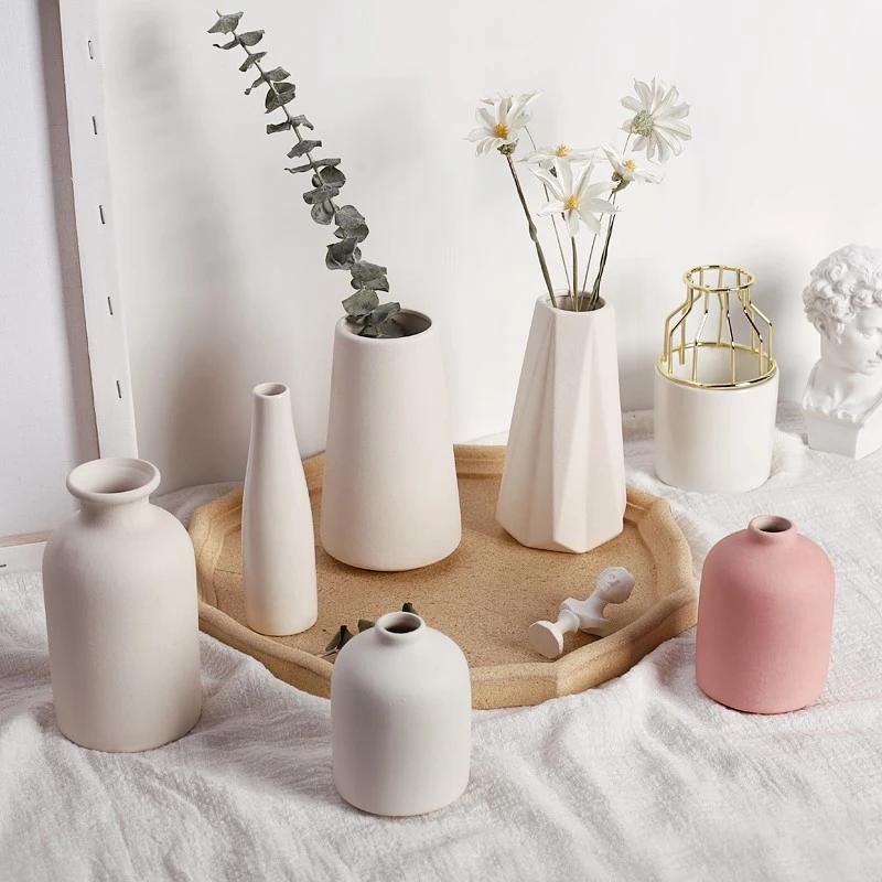 Ins Mini Flower Bottle Decorative Flower White Ceramic Vase Porcelain Vases For Flowers Aesthetic Home Decor Desktop Ornament