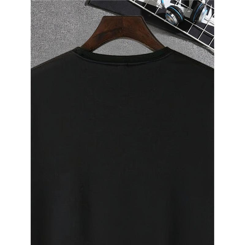"Mechanic" T-Shirt with Funny Definition — Gift for Mechanics, Suitable for All Seasons, Casual Style, Top Choice for Gifts