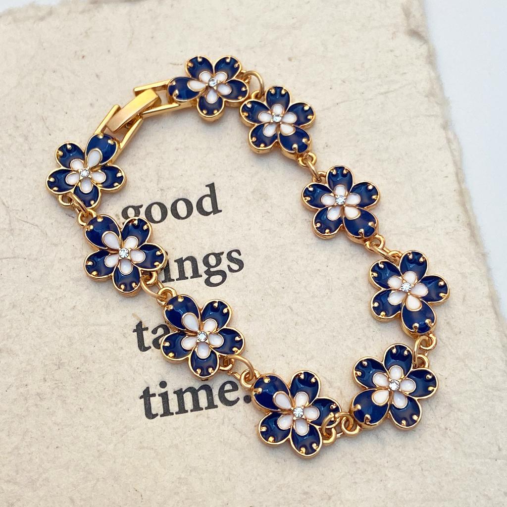 Retro oil dripping flower women's bracelet women's light luxury versatile high-end sense niche design sense color flower pendant jewelry