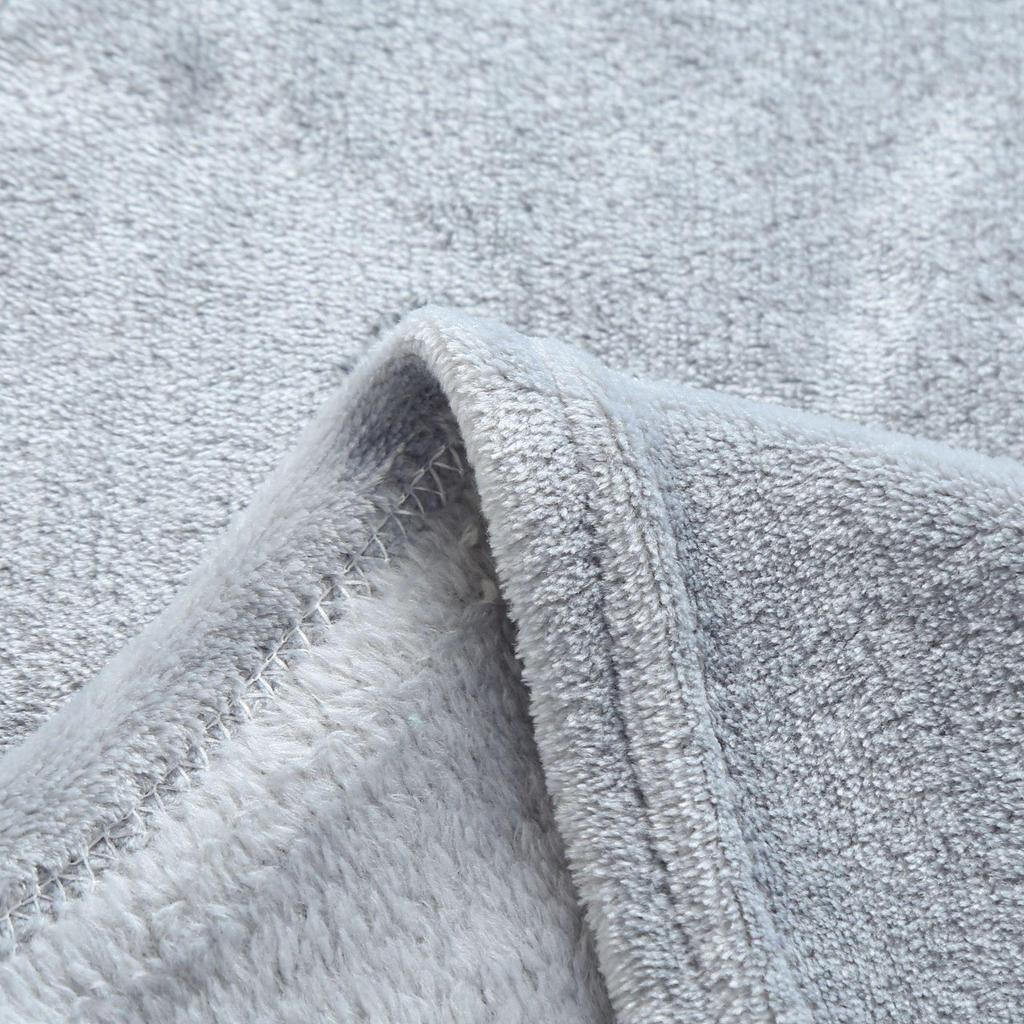 Solid Color Cloud Mink Flannel Blanket - Perfect for Office Naps and Air-Conditioned Rooms