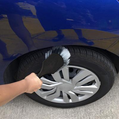 Starostlivosť o auto – Hubky, handry a kefy