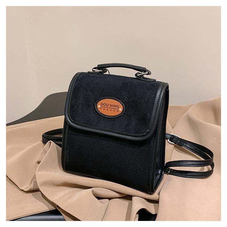 Ретро 2023 Новый Осенний и Зимний Большой Вместимости Многофункциональный Бархатный Рюкзак для Поездок чёрный