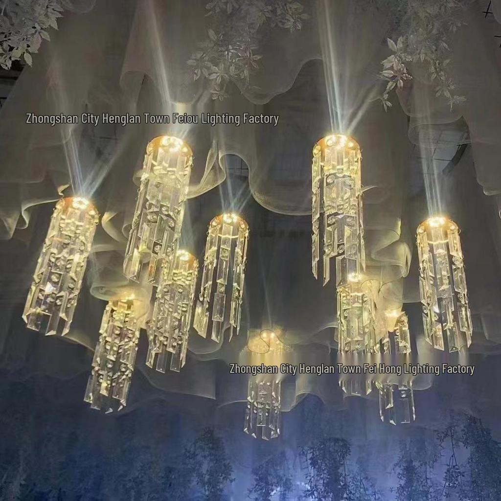 New Luxury 10-Head Crystal Icicle Chandelier for Wedding Stage and Ceiling Decoration