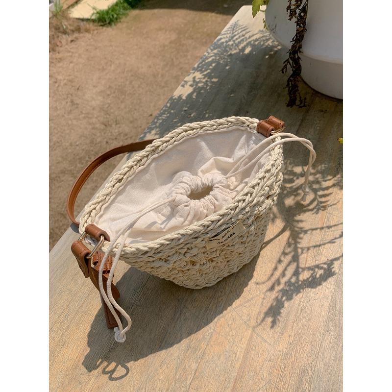 Niche Knitted Bag for Women In Summer New Casual Vacation Straw Woven Bag Beach Bag Mini Hand-held Shoulder Crossbody Bag