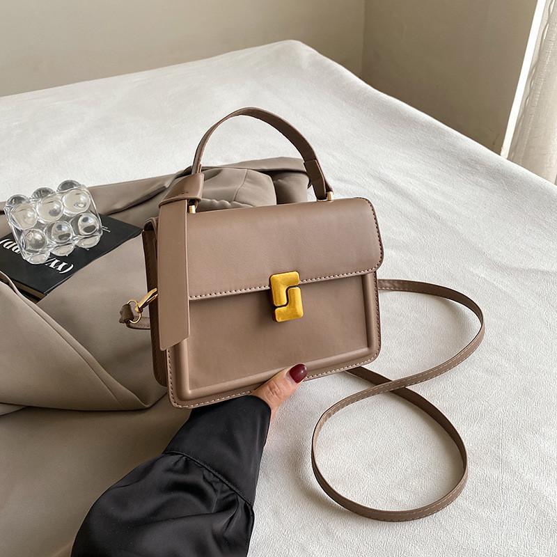 Fashionable Retro Women's Handbag 2024 New Trendy Small Square Bag For Daily Use