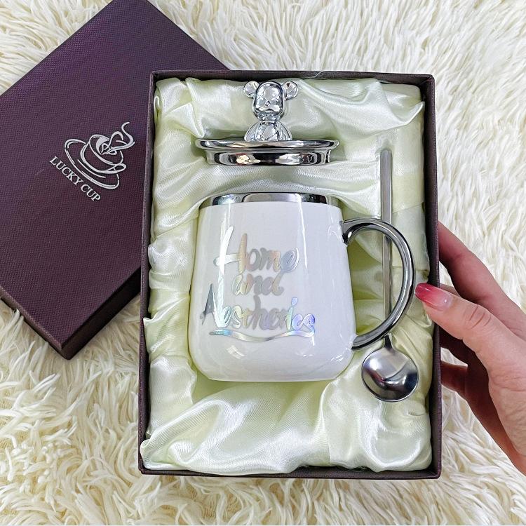 

Кружка с крышкой и ложкой, керамическая чашка для женщин и мужчин для домашнего использования, красивая, офисная, для завтрака, для кофе, для пары, чашка для воды, для пары 301-400ml