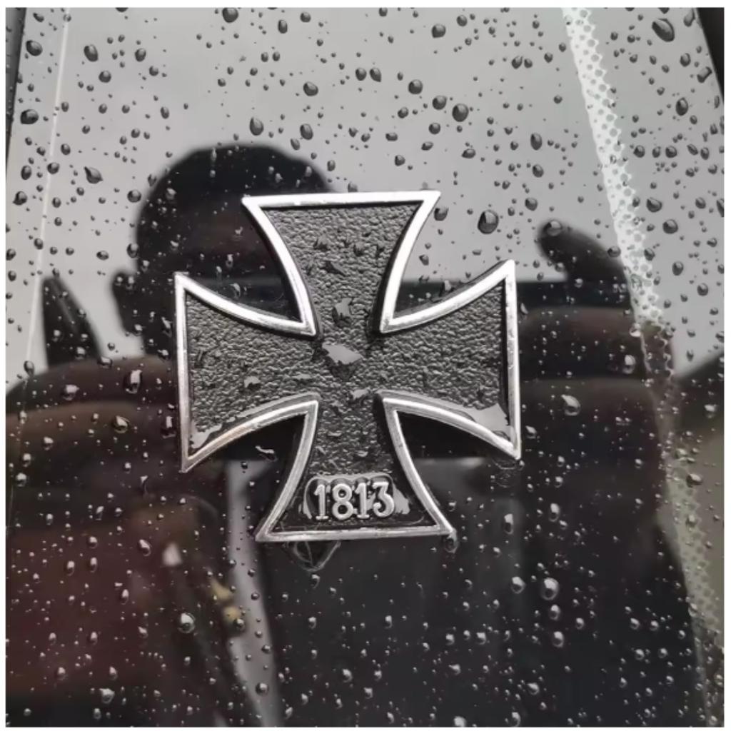 1pcs 3D Metal Altese Cross 1813 Emblem Decal Side Fender Rear Trunk Badge Sticker Are Applicable To Auto Motorcycle Pickup Truck SUV