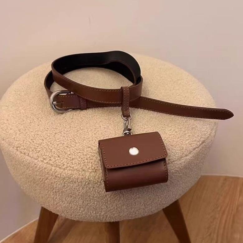 

A Versatile Belt Fanny Pack Can Accommodate Headphones 9*9cm
