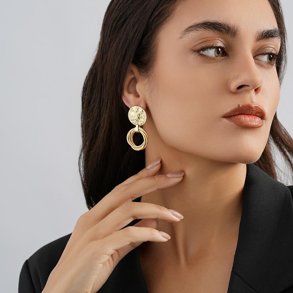 Fashionable Irregular Gold Geometric Earrings Stylish Alloy Circle Earrings