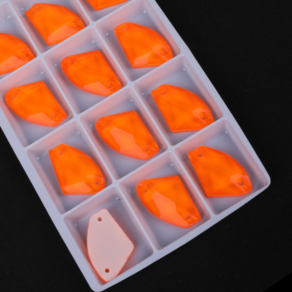 Weichen Fluorescent Double-Hole Flat-Bottomed Axe Glass Hand-Sewn Diamond Decoration Dopamine Color Diy Wedding Decoration Clothing Matching