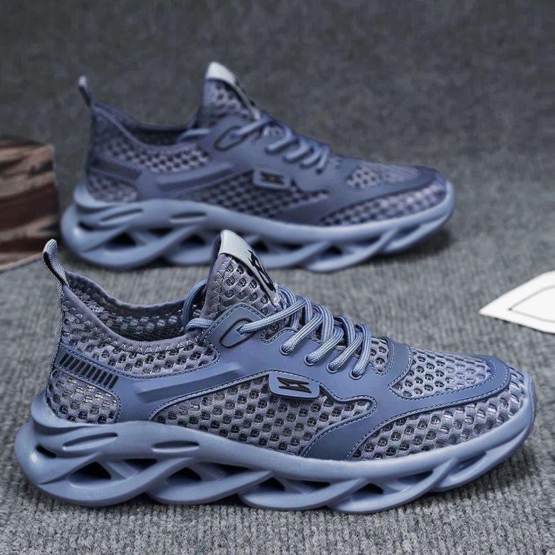 New large mesh flying woven mesh shoes men's summer thin breathable soft sole not tired feet light running sports shoes