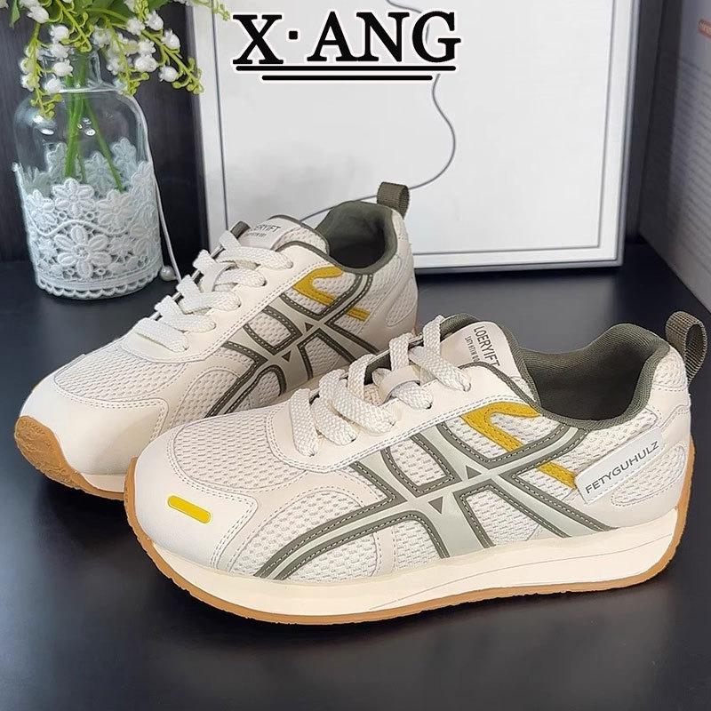 

Leather women s soft-soled mesh, light and breathable, new casual sports shoes in summer and autumn 40