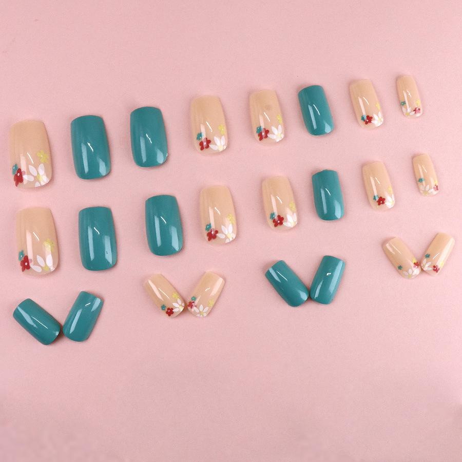 Spring Soft Green Press-On Nails: Gentle, Beautiful False Fingertips