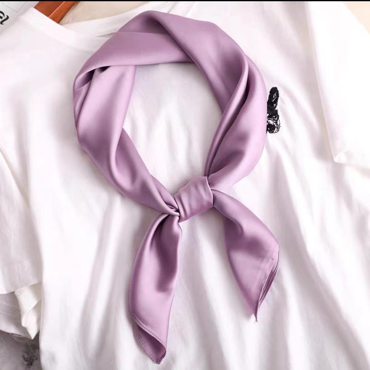 

Однотонный маленький квадратный шарф, шелковый шарф для женщин 70 * 70, однотонный, простой и универсальный, сезонный, профессиональный, банковский, стюардесса, маленький воротник 70*70cm фиолетовый