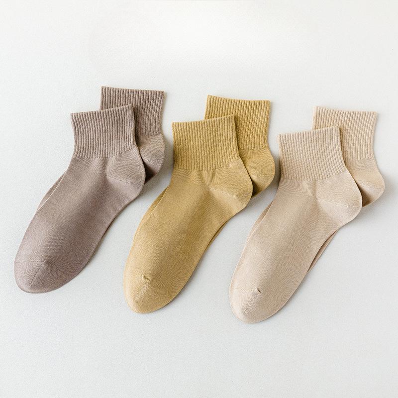 Men's Spring and Summer Pure Cotton Mid-calf Socks Solid Color Boneless Sewn Antibacterial Short Socks Men's Short Calf Cotton Socks