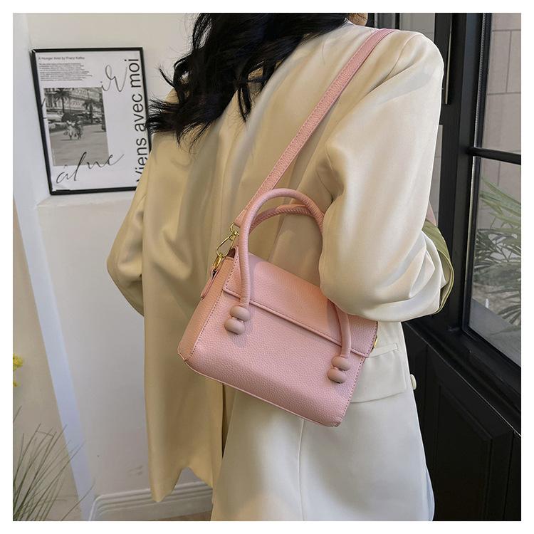 

Корейская версия небольшой квадратной сумки, новая высококачественная женская модель. розовый