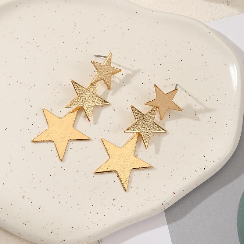 Vintage Long Star Dangle Earrings for Women Trendy Metal Golden copper Color Punk Statement Dangle Earrings Party Zircon