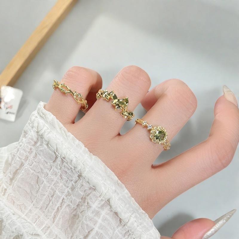Court Style Retro Olive Green Zircon Colored Treasure Open Ring Ring Simple Light Luxury Niche Design Stacked Ring Woman