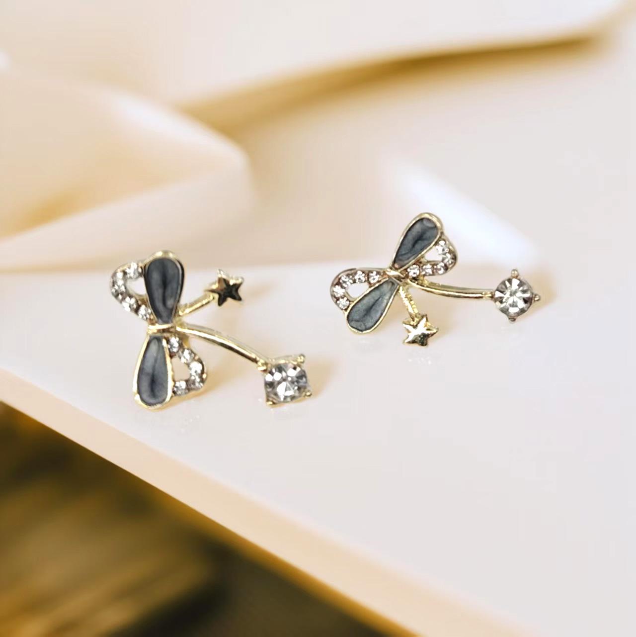 Gray Bow Star Rhinestone Stud Earrings for Women - Trendy and Artistic High-End Design
