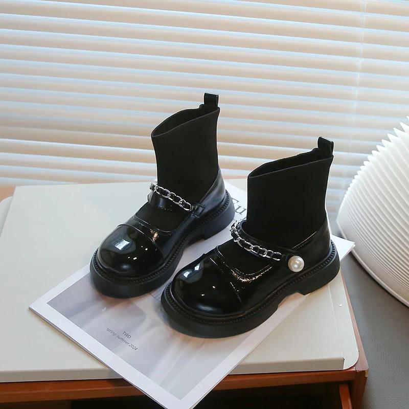 

2024 Детские кожаные туфли для девочек осень-зима новые модные корейские туфли с мягкой подошвой, нескользящие, универсальные туфли принцессы 26