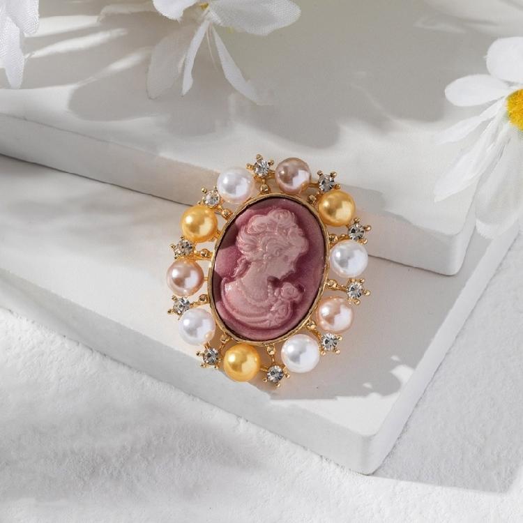 Sophisticated Vintage Cameo Brooch Beauty's Head Pearls Accented Alloy Corsage Pin Jewelry for Dress Clothing