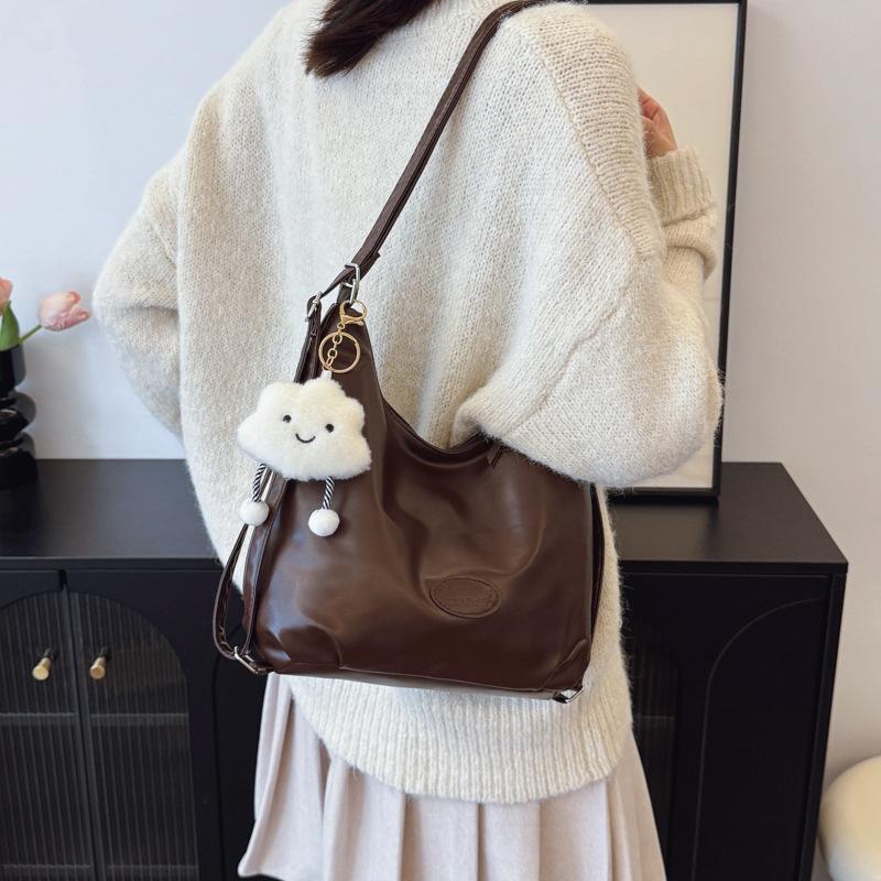 Fashion Soft Face Holder Extra Large Bag Women's 2025 New Large-capacity Niche Messenger Bag, Foreign-style Commuter Shoulder Bag