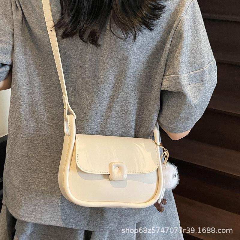 2025 New Popular Small Bag, High Sense Principal Versatile Shoulder Messenger Bag, Texture Popular Underarm Small Square Bag