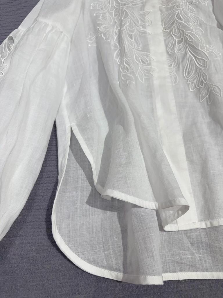 Spring 2026 French Embroidery Linen Shirt with Lantern Sleeves - Casual Vacation Style