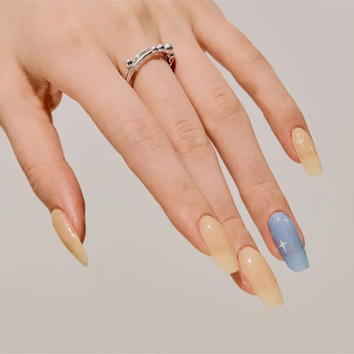 Butter Yellow Gel Nail