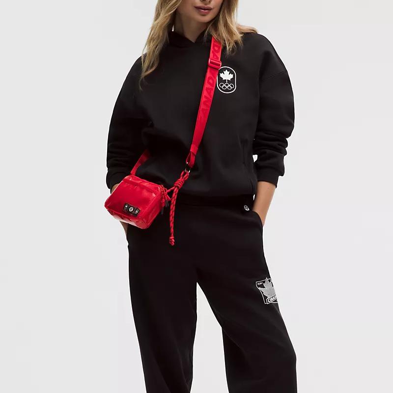 Lululemon Team Canada Future Heritage 1.5L Solid Design Crossbody Bag Unisex bags Red LU9DIKS-032258