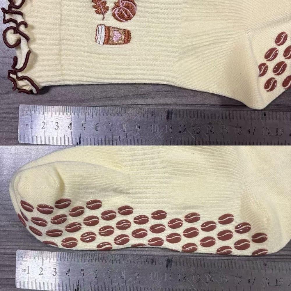 Pumpkin Embroidery Yoga Socks Breathable Cuffed Mid Tube Socks Professional Floor Socks for Women