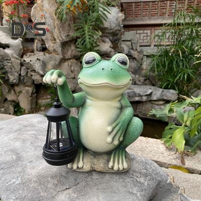 Frog Figurine with Solar Lantern Green Frog Light Resin Statue Sculpture Indoor Outdoor Garden Lawn Yard Decoration Ornament