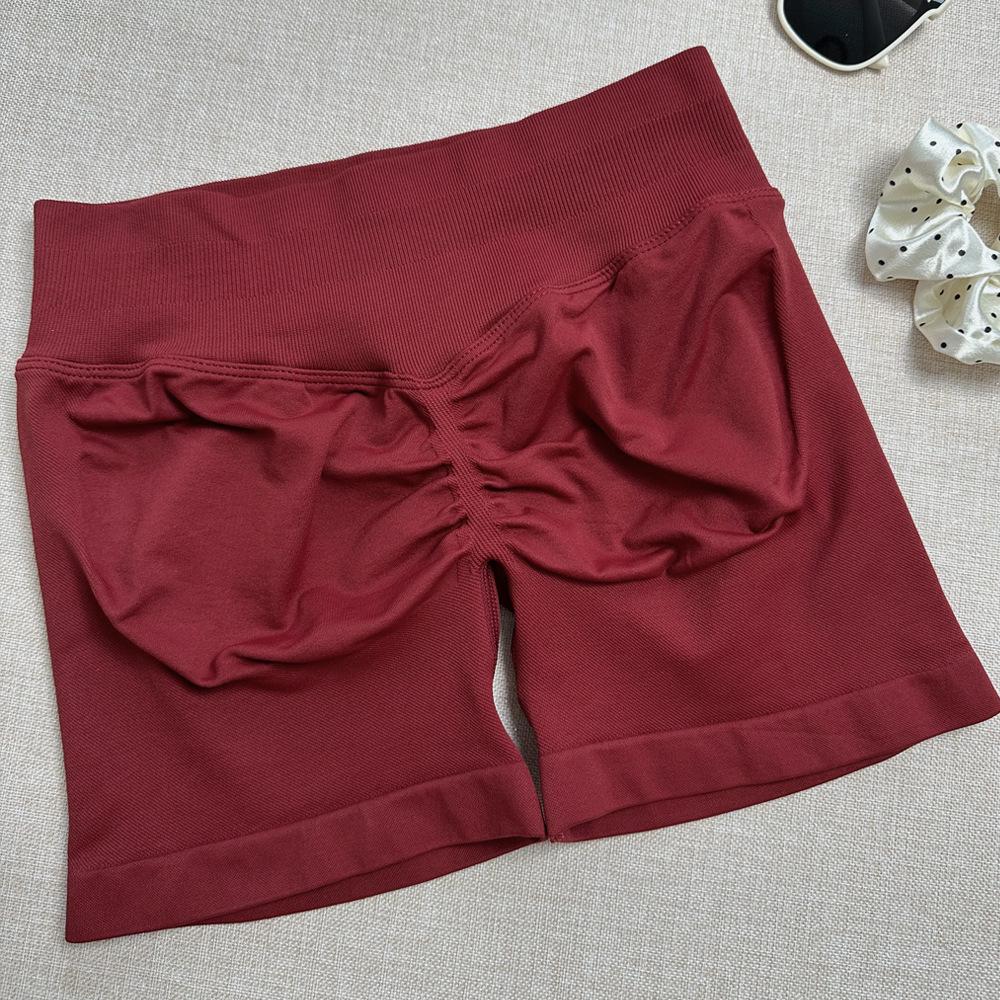 European & American High-Waist Tummy-Control Peach Butt Sports Shorts: Slimming, Quick-Dry Yoga & Running Gear