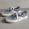 2024 Japanska Retro Nisch Vita Blå Paisley Kanvas Skateboardskor - Andningsbara Snörskor för Par och Studenter