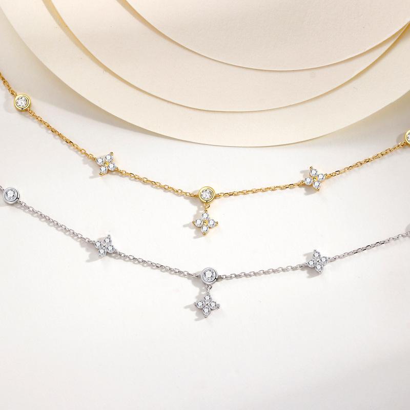 Colier trifoi cu patru foi modă pentru femei lux ușor nișă rafinat design high-end articole cadou pentru fete bijuterii