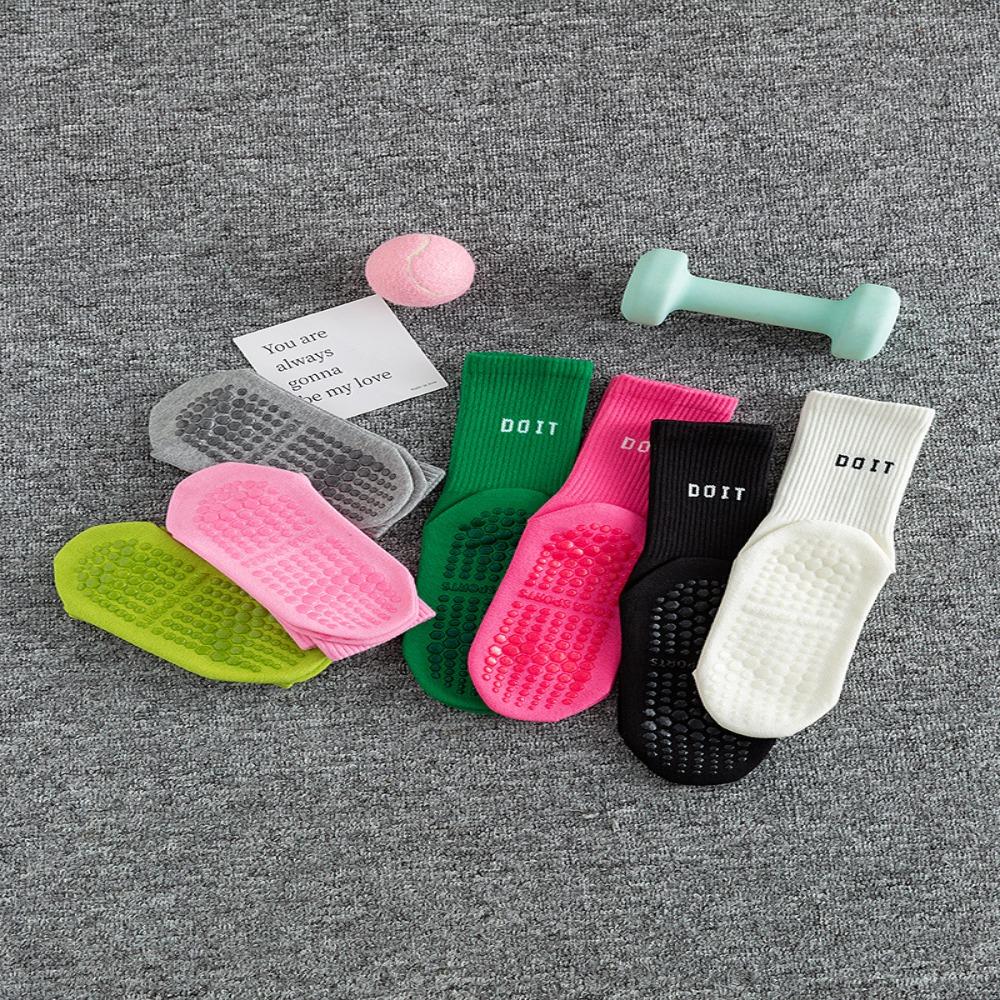 Cotton Mid-calf Socks Breathable Sports Socks New Dance Fitness Training Socks