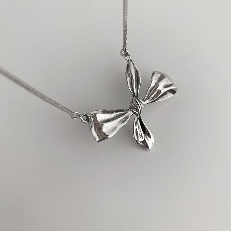 ANENJERY Schleifen-Halskette Weibliche Persönlichkeit Handgefertigt Schlüsselbeinkette Hip-Hop-Halskette Party-Schmuck