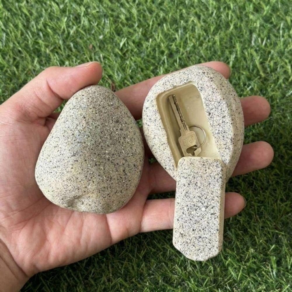 Realistic Disguised Rock Key Storage Box Resin Waterproof Imitation Stone Key Holder Spacious Design Natural Looking