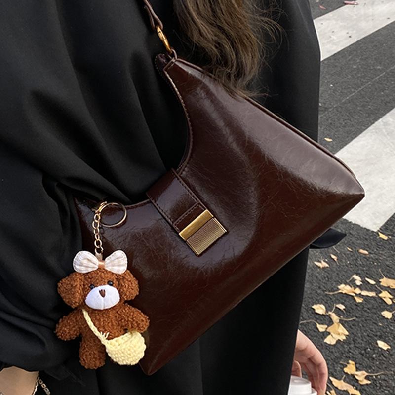 French retro shoulder bag underarm 2025 new foreign style texture solid color handbag European and American retro small square bag