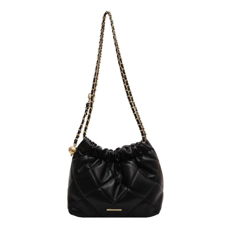 This year's popular bag 2025 new solid color texture shoulder bag high sense versatile diamond chain bag bucket bag