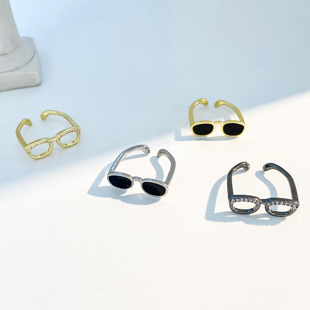 Interessanter Hip-Hop-Fingerring mit schrulligem Design, personalisierte Kreativität, Mini-Fingerbrillenring, verstellbare Öffnung, Fingerring für Paare