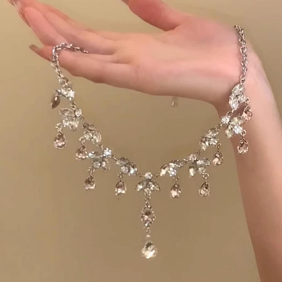 2025 Punk Necklace: Irregular Y2K Subculture Clavicle Chain for Men & Women