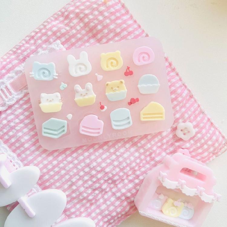 Easy to Clean Silicone Mold for Crafting Dripping Glue Crafts Mold Jewelry Mold for Jewelry Making and Artistic Projects